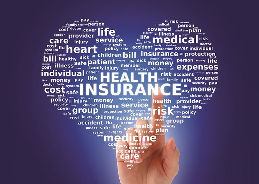 Este año 2016 las penalidades por no cumplir con la ley de adquirir un seguro médico van a ser más altas. Si un ciudadano o residente de Estados Unidos no compra un plan de salud, tendrá que pagar 695 dólares o el 2.5% de su ingreso, lo que sea más alt