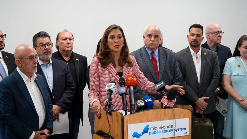María Elvira Salazar, congresista federal republicana.