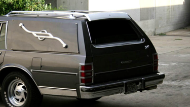 Coche fúnebre robado fue encontrado con el muerto dentro.&nbsp;