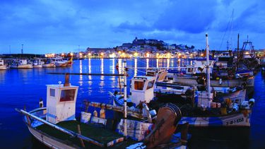 Con 140.000 habitantes, cada año Ibiza es visitada por más de tres millones de turistas.