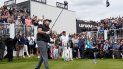 Phil Mickelson en el primer tee durante la primera ronda de la primera edición del LIV Golf Invitational enSt. Albans, Inglaterra, el jueves 9 de junio de 2022. Participa actualmente en la liga de Arabia Saudí, en lugar del PGA Tour