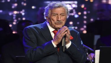 Tony Bennett canta en la ceremonia inaugural del Museo de la Estatua de la Libertad en Nueva York, el 15 de mayo de 2019.&nbsp;