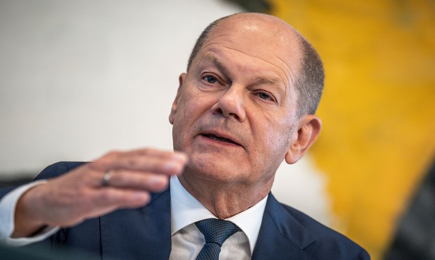 El canciller de Alemania, Olaf Scholz (SPD), asiste a una conferencia de prensa tras las delibraciones del SPD, los Verdes y el FDP en el comité de coalición en Berlín, Alemania, el sábado 4 de septiembre de 2022.&nbsp;