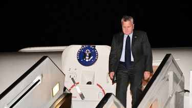 El secretario de Estado interino de EEUU, John Sullivan, a su llegada a Lima, la capital de Perú.