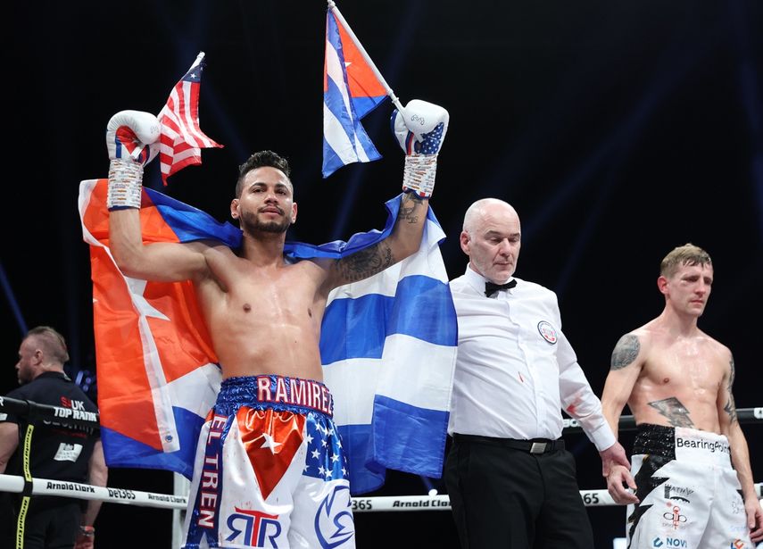 Triunfan Boxeadores Cubanos, Solo Cae Rigondeaux