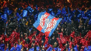 Hinchas de Crystal Palace previo al partido contra Everton por la Liga Premier, el domingo 12 de diciembre de 2021 antes del ingreso de jugadores al campo&nbsp;