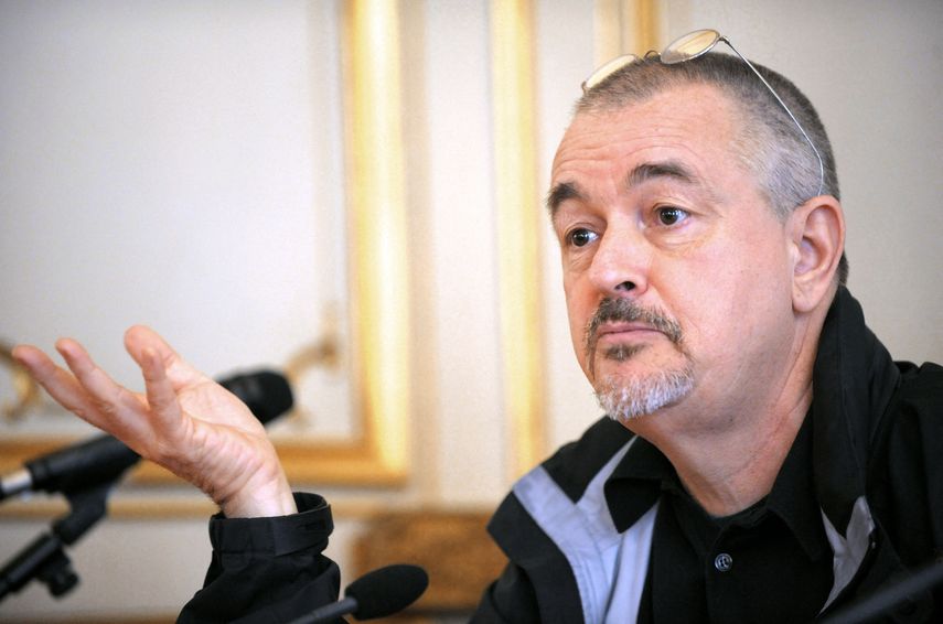 En esta foto de archivo tomada el 28 de abril de 2008, el cineasta francés Jean-Jacques Beineix asiste a una conferencia de prensa de Reporteros San Frontieres (Reporteros sin Fronteras) en París.