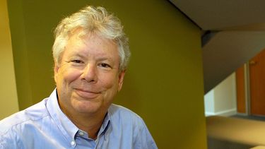 Thaler, de la Universidad de Chicago, fue galardonado este lunes con el premio&nbsp;Nobel&nbsp;de Economía por sus estudios de economía conductual, anunció la Real Academia Sueca de las Ciencias.&nbsp;
