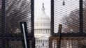 El Capitolio a través de una cerca, parte de las medidas de seguridad implementadas en el sitio antes de la toma de posesión del presidente electo Joe Biden. El Capitolio a través de una cerca, parte de las medidas de seguridad implementadas en el sitio antes de la toma de posesión del presidente electo Joe Biden.