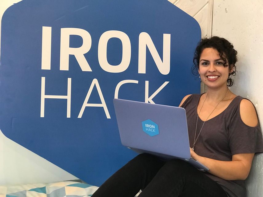 Con esta beca las mujeres tienen la oportunidad de romper barreras para entrar a la industria de las nuevas tecnologias.&nbsp;