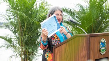 Daniella Levine Cava alcaldesa de Miami-Dade en Litle River.&nbsp;