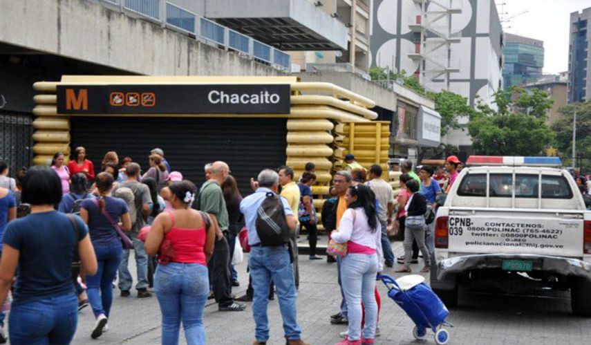 El anuncio sorprendió a los usuarios, pues la empresa había asegurado que el subterráneo estaba 100% operativo y laboraría con normalidad