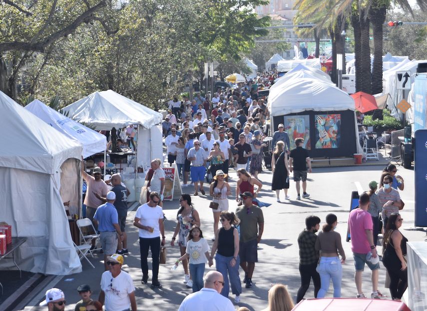 Ambiente en Carnaval on the Mile, que se celebra este fin de semana en Coral Gables.&nbsp;