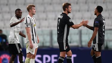 El holand&eacute;s Memphis Depay adelant&oacute; a los lioneses en el partido de este viernes, de penal en el 12.&nbsp;Cristiano Ronaldo&nbsp;firm&oacute; un doblete luego (43 de penal, 60), pero su equipo se qued&oacute; a un tanto de dar la vuelta a la eliminatoria.