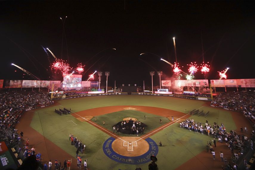 Por segundo año consecutivo Venezuela se queda sin albergar el torneo regional de béisbol por su situación soci-política. En 2018 el evento se realizó en Jalisco (México), pero tuvieron meses para prepararlo.&nbsp;