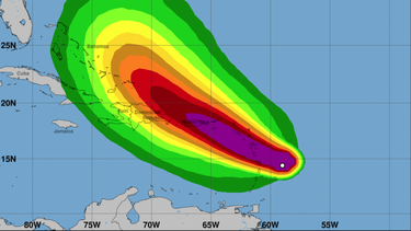 Una vigilancia de huracán ha sido emitida para Puerto Rico, Vieques  y Culebra. Se espera que se convierta en huracán categoría 3.