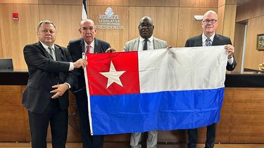 El exdiputado costarricense Dragos Dolanescu, el presidente de la Asamblea Legislativa de Costa Rica, Rodrigo Arias; el expreso político cubano Jorge Luis García Pérez Antúnez y el coordinador de la Asamblea de la Resistencia Cubana (ARC), Orlando Gutiérrez-Boronat.