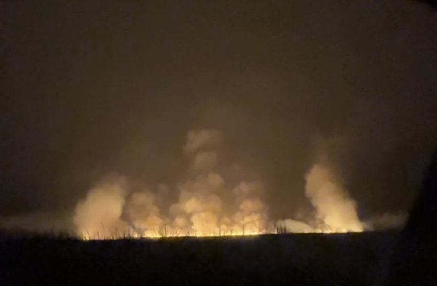 Imagen del incendio captada desde la avenida Krome.