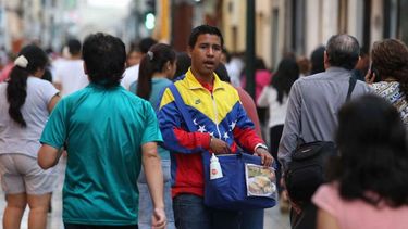 Durante el año pasado, el Gobierno de Perú emitió normas para facilitar la regularización migratoria de los venezolanos llegados&nbsp; al país en los últimos meses.