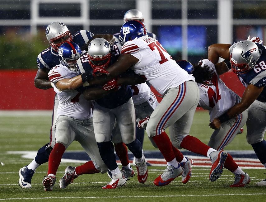 Tom Brady estará en la cancha, después de que un juez decidiera la pasada semana levantarle la sanción de cuatro partidos. (REUTERS)