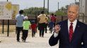 Trump afirma que la frontera se encuentra ahora totalmente fuera de control gracias al desastroso liderazgo de Joe Biden Trump afirma que la frontera se encuentra ahora totalmente fuera de control gracias al desastroso liderazgo de Joe Biden