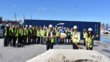 Juan M. Kuryla y Mark Baker inician las obras de ampliación de&nbsp;South Florida Container Terminal.  &nbsp;.