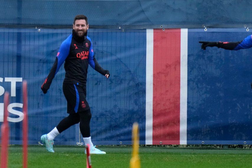 El argentino Lionel Messi reanuda las prácticas con el París Saint-Germain, el jueves 5 de enero de 2023.