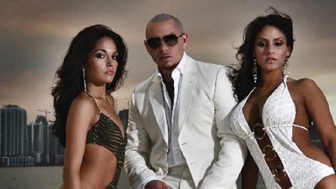 El popular rapero participó en el video Sexy Beaches de la campaña oficial para la promoción turística de las playas y hoteles del estado de&nbsp;Florida&nbsp;