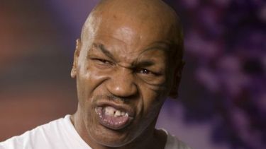 Cuando aún boxeaba, Tyson amenazó con apalear a Michael Jordan