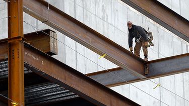 Construcción de un edificio en Boston. (Foto AP/Steven Senne)