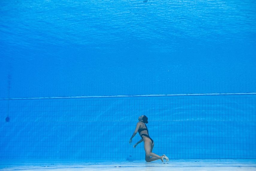 Momento en el que la nadadora estadounidense Anita Álvarez deja de reaccionar tras un desmayo durante el Mundial de Natación sincronizado en Budapest