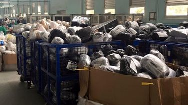 Estafan a cubanos en envío de paquetes a la isla