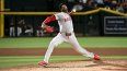 Aroldis Chapman, # 44 de los Medias Rojas de Boston, ofrece un lanzamiento de novena entrada contra los Diamondbacks de Arizona en el Chase Field el 7 de septiembre de 2025 en Phoenix, Arizona. Los Medias Rojas ganaron 7-4.&nbsp;