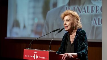 La actriz Marisa Paredes interviene durante la XXVII edición de los Premios Club de las 25, en el Instituto Cervantes, el 24 de octubre de 2024, en Madrid (España).