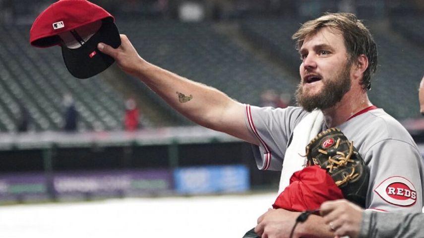 Miley logra cuarto no-hitter de la temporada