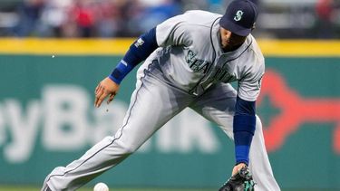 El dominicano estará disponible a partir del 14 de agosto para comenzar a jugar con Seattle.