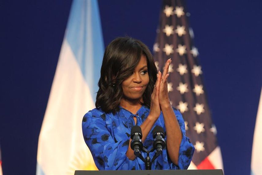 Michelle citó las experiencias de liderazgo de las mujeres periodistas argentinas. (EFE)