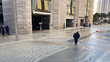 Avería de tubería de agua potable en Downtown Miami.&nbsp;
