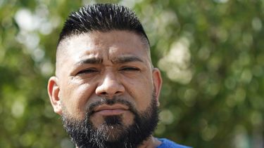 José Martín Paz posa en su casa cerca de Boston el miércoles 13 de julio del 2022.&nbsp;