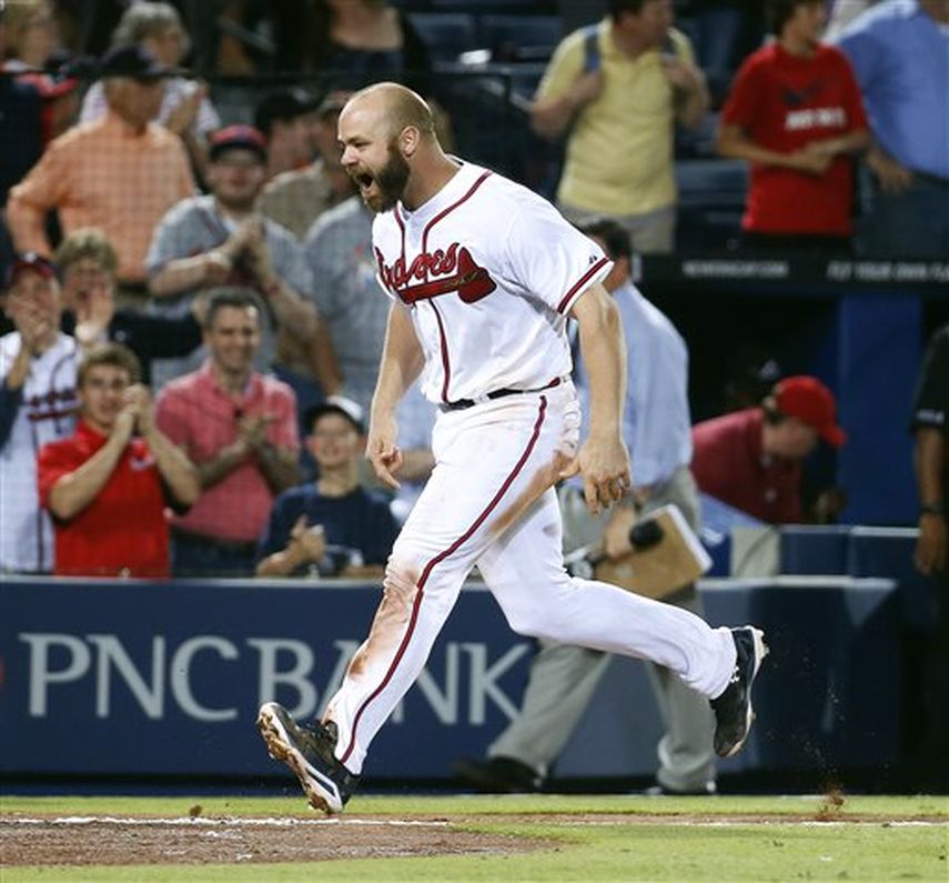 Gattis disparó su quinto jonrón de la contienda. (AP)