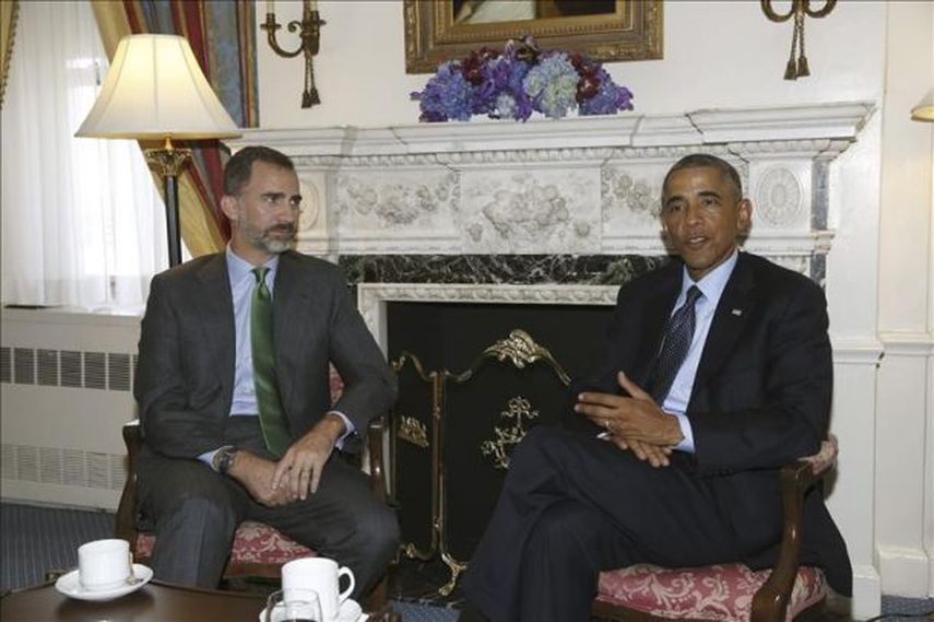 El rey de España, Felipe VI, (i) junto al presidente de EE.UU., Barack Obama (d). (EFE/Archivo)