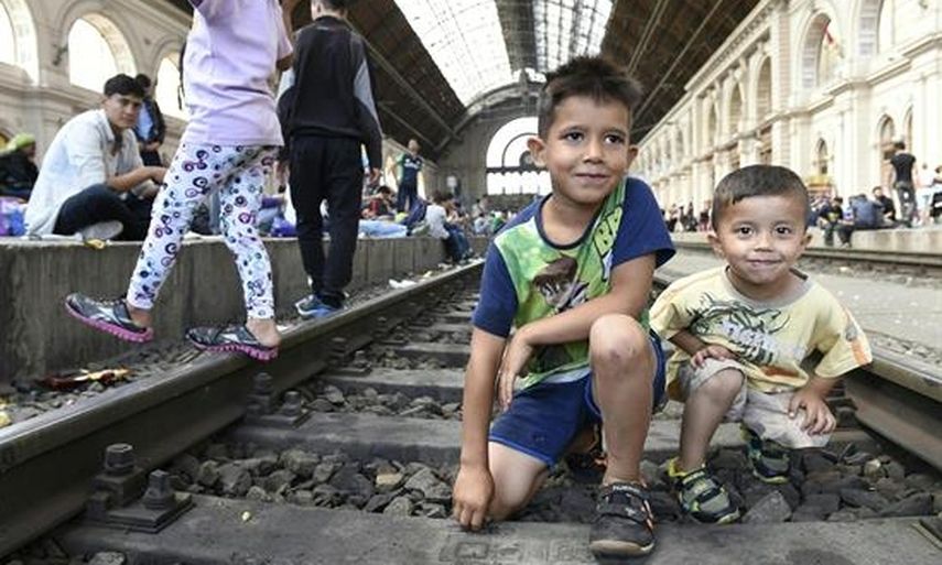 Miles de niños sirios llegaron a Europa en condición de refugiados que huyen de la guerra (EFE/Archivo)