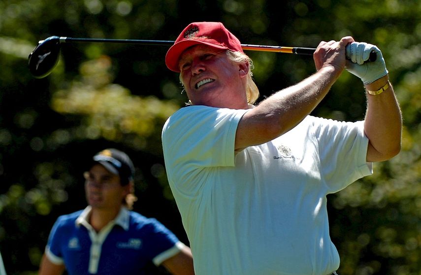 El presidente Donald&nbsp;Trump es un apasionado del golf. En la imagen es visto durante la apertura de la ronda ProAm del campeonato Deutsche Bank en el club Club Boston de Norton, Massachusetts, EEUU, en de agosto de&nbsp;2007.