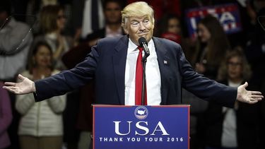 Los tuits de Trump han influido en que el 51% de los encuestados desapruebe su gestión como presidente electo.