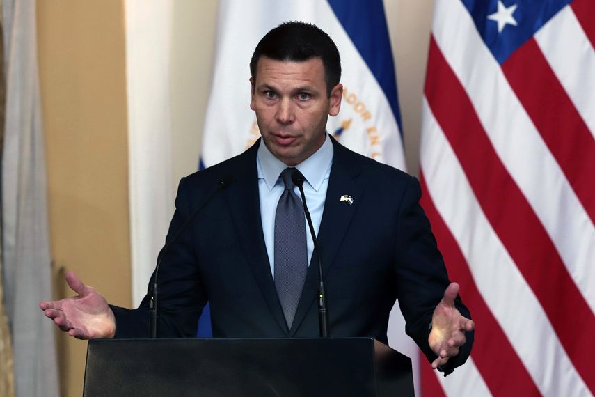 Mauricio Claver-Carone asesor especial del presidente Donald Trump, confirm&oacute; que McAleenan &ldquo;s&iacute; planea retirarse, pero no es un retiro inmediato&rdquo; y que &ldquo;definitivamente estar&aacute; en El Salvador&rdquo;.