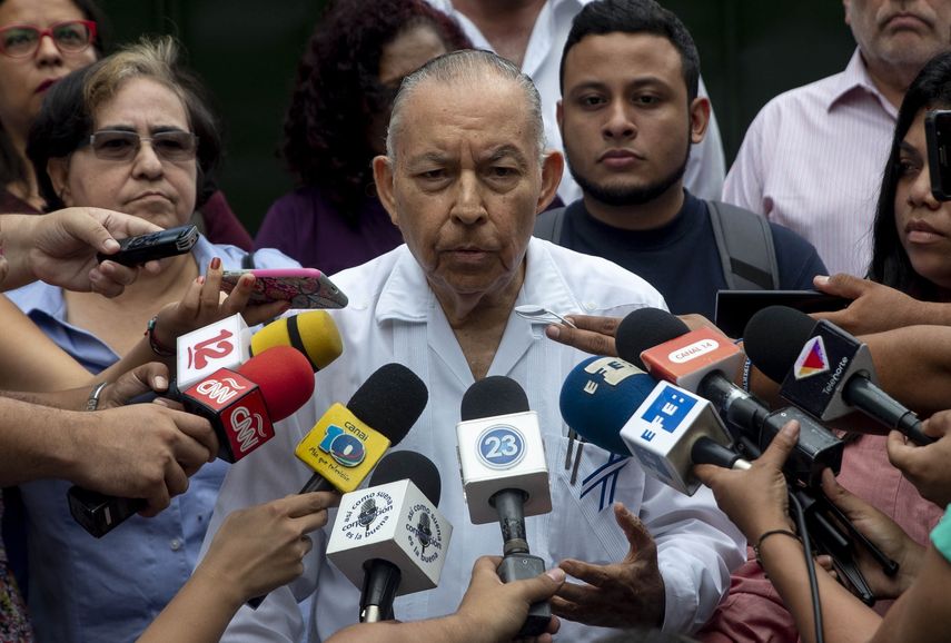El jefe negociador de la Alianza Cívica, el académico Carlos Tünnermann