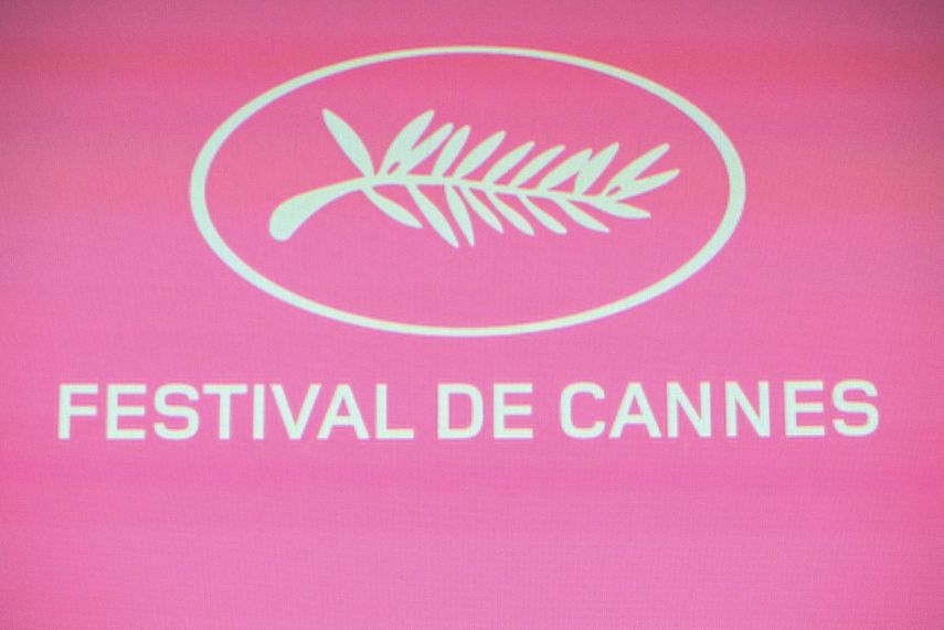 Una foto muestra el logo del festival durante la conferencia de prensa para anunciar la selección oficial de la 78ª edición del Festival de Cine de Cannes, en el cine UGC Montparnasse de París, el 10 de abril de 2025.