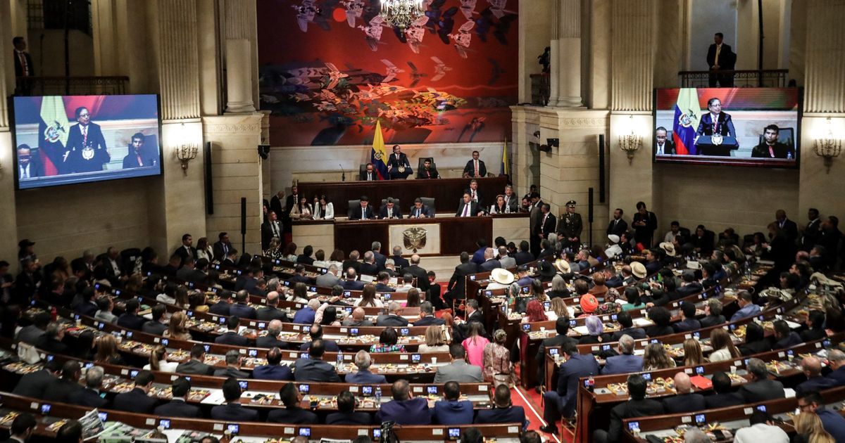 Oposición en Colombia prepara manifestaciones contra Gustavo Petro por la democracia