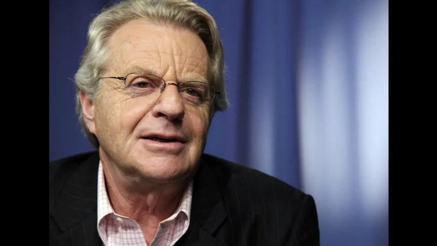 El presentador Jerry Springer habla en Nueva York el 15 de abril de 2010.