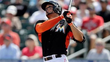 Stanton lidera las mayores en jonrones y ponches (Archivo)